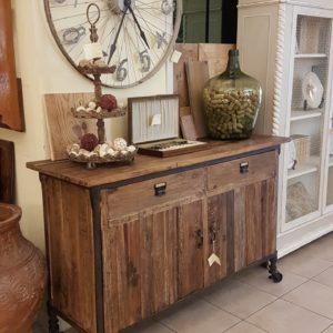 Credenza vintage natural in legno di olmo vecchio.Arredamento contemporaneo su misura Siena e Firenze