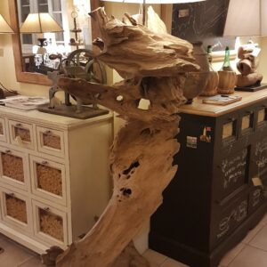 Lampada-Root-Nature-Design-in-legno-antico-spazzolato-con-radici-di-mangrovie.-Arredamento-contemporaneo-su-misura-Siena-e-Firenze-