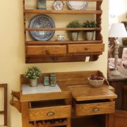Piattaia antica toscana metà 800 in legno di abete con credenza aperta.Mobili antichi Siena e Firenze