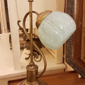 Lampada originale Decò base in ottone e bolle in vetro soffiato originale. Mobili antichi Siena e Firenze