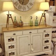 Credenza dispensa porta pasta in legno massello , laccata bianca con piano in legno. Mobili country Siena e Firenze (1)