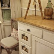 Credenza dispensa porta pasta in legno massello , laccata bianca con piano in legno. Mobili country Siena e Firenze (8)