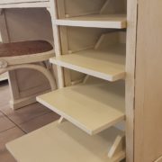 Scrittoio porta computer in ciliegio laccato con un cassetto e un tiretto laterale e cassettiera a rullo. Arredamento contemporano su misura Siena e Firenze (6)