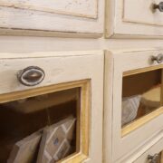 Cassettiera Dispensa Credenza in legno di tiglio laccata a mano.Arredamento classico contemporaneo Siena e Firenze (4)