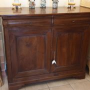 Credenza antica metà '800 in noce massello Luigi Filippo stile Cappuccino.Frontale.Mobili antichi Siena e Firenze