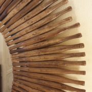 Specchiera Sole in legno ricavata con mattarelli antichi.Particolare laterale.Arredamento classico contemporaneo Siena e Firenze