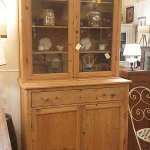 Credenza con alzata a vetrina toscana antica fine '800 in legno di larice naturale. Mobili antichi Siena e Firenze