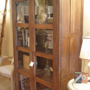 Vetrina libreria antica in legno di olmo a due ante dei primi del '900. Mobili antichi Siena e Firenze (4)