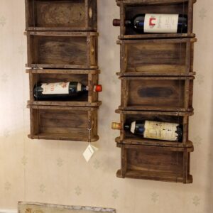 Porta bottiglie ricavato da stampi per mattoni antichi. Mobili country Siena e Firenze .
