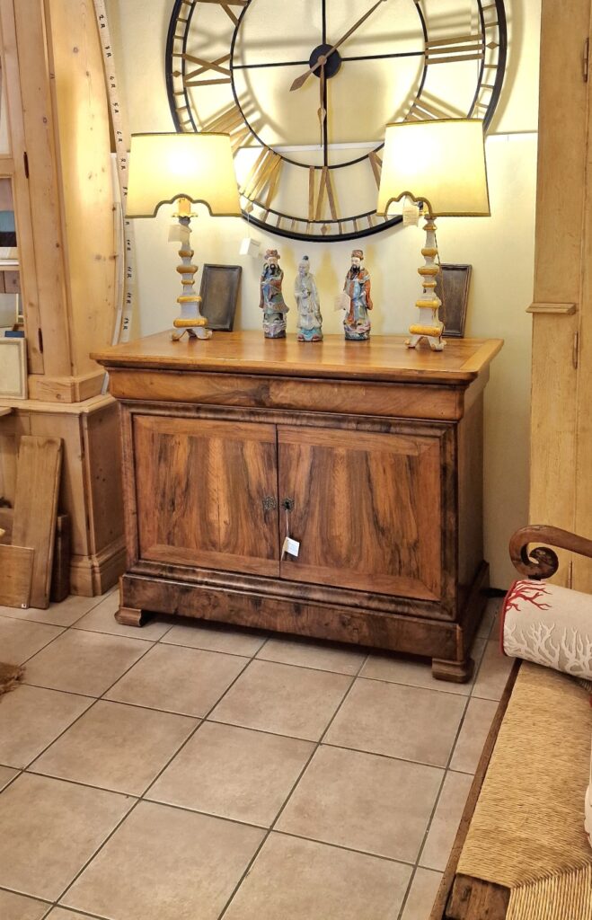 Credenza in legno di noce e radica di noce antica metà '800 Luigi Filippo Cappuccina. Mobili antichi Siena e Firenze