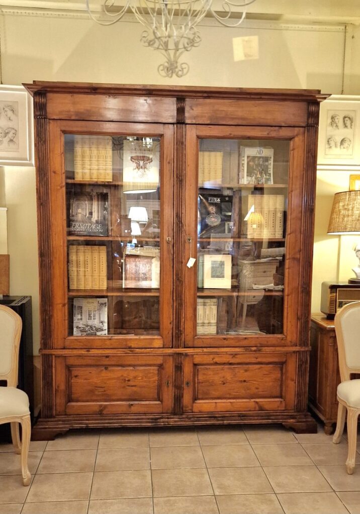 Libreria antica Toscana in legno di abete primi '800. Mobili antichi Siena e Firenze.