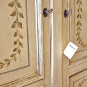 Armadietto stipo dispensa in legno di ciliegio in stile Direttorio Toscano. Arredamento classico contemporaneo Siena e Firenze (4)