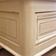 Armadio Toscano antico in legno di abete fine '800 laccato anticato a mano due ante e due cassetti. Mobili antichi Siena e Firenze (4)