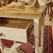 Tavolino comodino in legno di olmo bicolore. Arredamento classico contemporaneo Siena e Firenze (3)