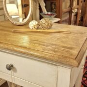 Tavolino comodino in legno di olmo bicolore. Arredamento classico contemporaneo Siena e Firenze (7)