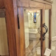 Vetrina antica in legno di olmo a 4 ante a vetro primi '900. Mobili antichi Siena e Firenze (8)