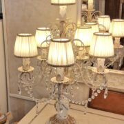 Lampada da tavolo flambeaux a sei luci in legno, ferro e swaroski. Arredamento classico contemporaneo Siena e Firenze (8)