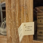 Credenza vetrina in legno di olmo primi '900 in fnitura decapè. Mobili antichi Siena e Firenze (2)