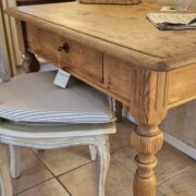 Scrittoio Toscano in legno di larice metà '800 con un cassetto. Mobili antichi Siena e Firenze (2)