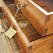 Cassettone Toscano in legno di ciliegio metà '700. Mobili antichi Siena e Firenze (7)