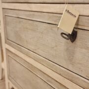 Comò Toscano in legno di tiglio massello bicolore a tre cassetti. Arredamento classico contemporaneo Siena e Firenze (5)