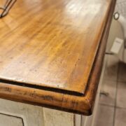 Comò Toscano in legno di tiglio massello bicolore a tre cassetti. Arredamento classico contemporaneo Siena e Firenze (7)