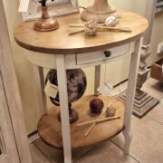 Tavolino ovale in legno di tiglio massello bicolore laccato anticato. Arredamento classico contemporaneo Siena e Firenze (2)