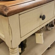 Consolle in legno di tiglio massello due cassetti e due ripiani. Arredamento classico contemporaneo Siena e Firenze. (3)