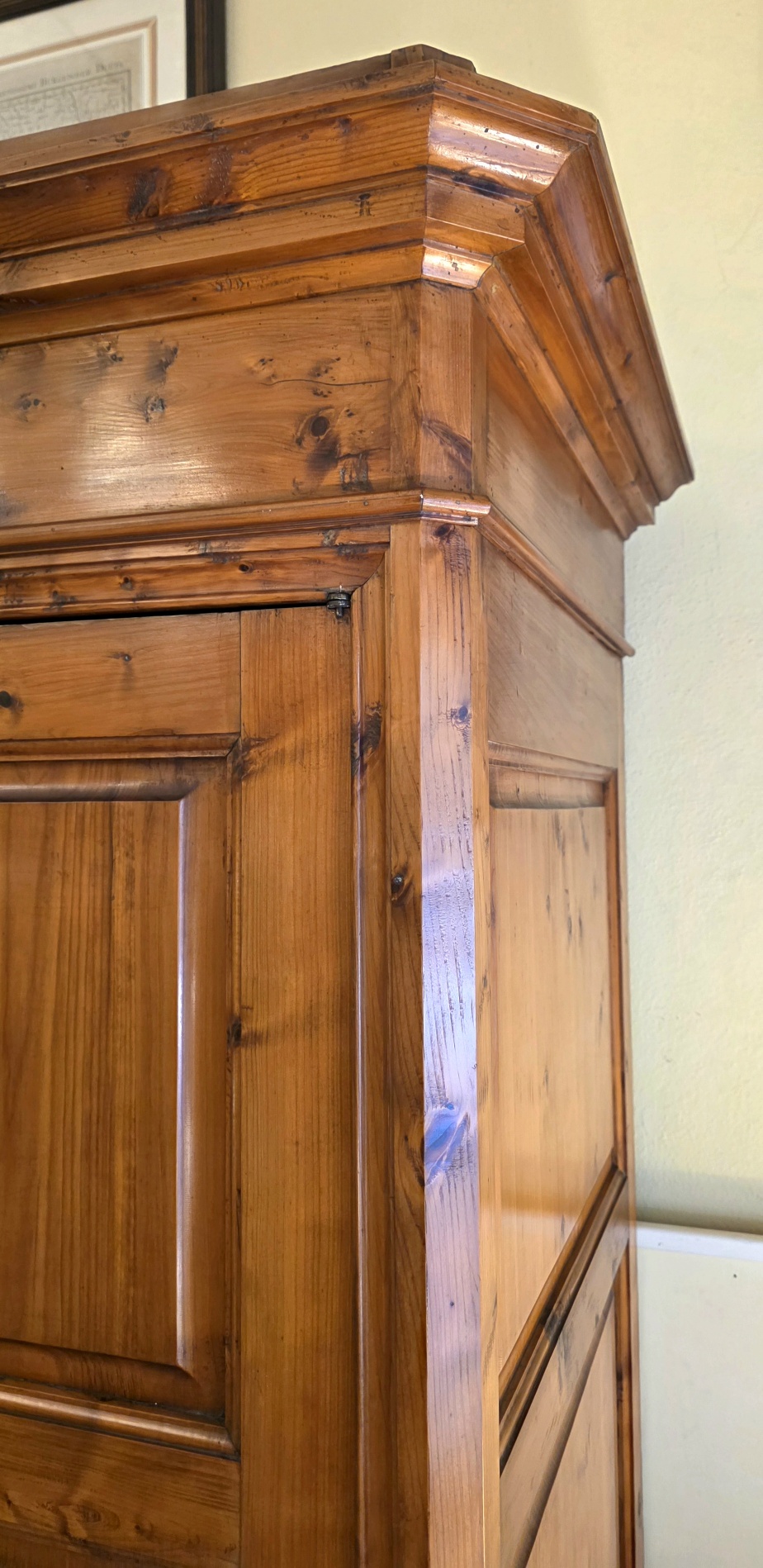 Armadio Toscano metà '800 in legno di cipresso a bugne diamantate. Mobili antichi Siena e Firenze. 4